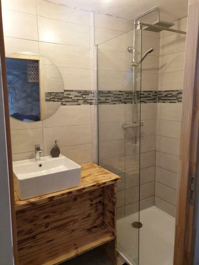 Ty Flour Di Lys Hotel Рошфор-ан-Тер Стая снимка